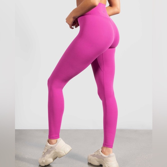 Stori Perseverance Tight Workout Leggings - Picture 2 of 7
